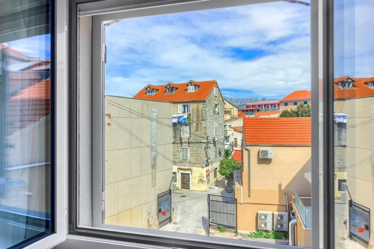 Irini Luxury Rooms Spalato 4*,