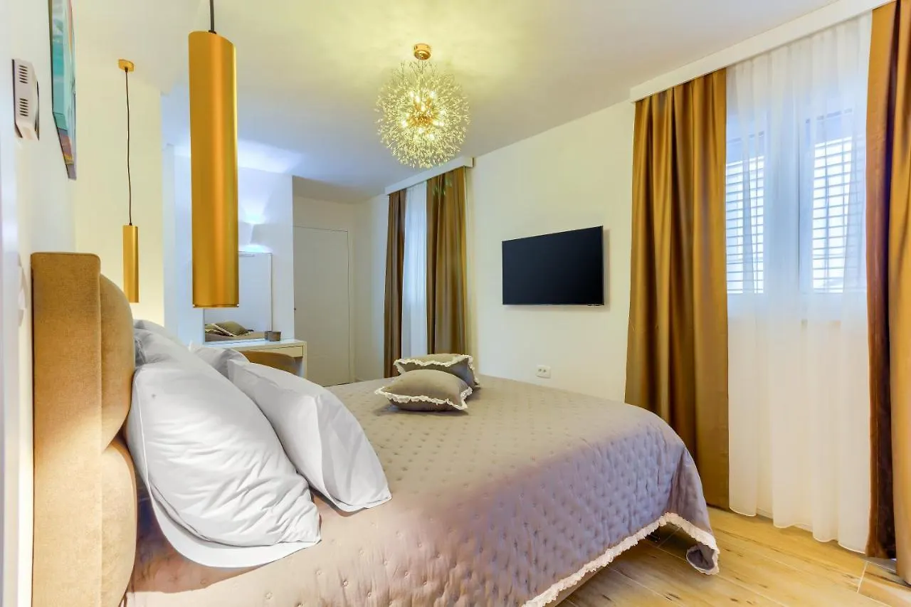 Alojamento de Acomodação e Pequeno-almoço Irini Luxury Rooms Split