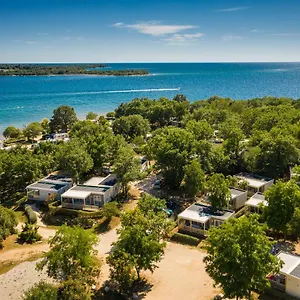 https://mobile-homes-naturist-fkk-camping-solaris.in-istria.net